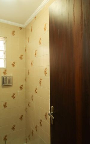 Casa à venda com 148m², 3 quartos e 2 vagas Casa à venda com 148m², 3 quartos e 2 vagasBanheiro