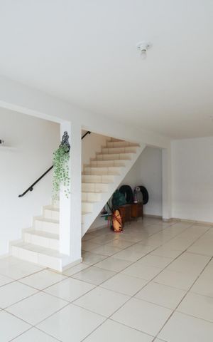 Casa à venda com 148m², 3 quartos e 2 vagas Casa à venda com 148m², 3 quartos e 2 vagasGaragem