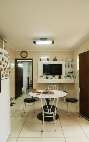 Casa à venda com 148m², 3 quartos e 2 vagas Casa à venda com 148m², 3 quartos e 2 vagasCozinha