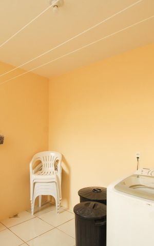 Casa à venda com 148m², 3 quartos e 2 vagas Casa à venda com 148m², 3 quartos e 2 vagasÁrea de Serviço