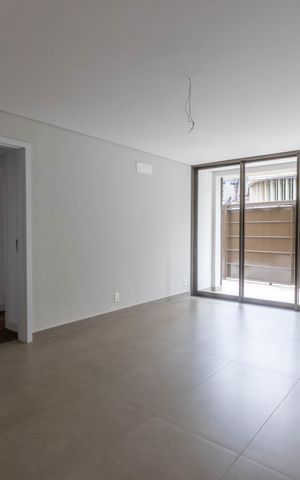 Apartamento à venda com 93m², 2 quartos e 2 vagas Apartamento à venda com 93m², 2 quartos e 2 vagasSala