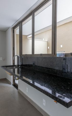 Apartamento à venda com 93m², 2 quartos e 2 vagas Apartamento à venda com 93m², 2 quartos e 2 vagasCozinha
