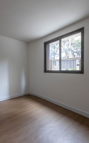Apartamento à venda com 93m², 2 quartos e 2 vagas Apartamento à venda com 93m², 2 quartos e 2 vagasQuarto