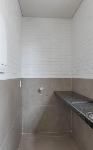 Apartamento à venda com 69m², 2 quartos e 2 vagas Apartamento à venda com 69m², 2 quartos e 2 vagasÁrea de serviço