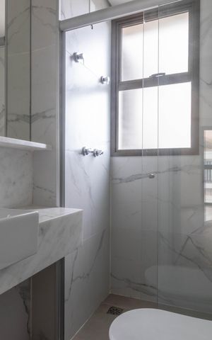 Apartamento à venda com 69m², 2 quartos e 2 vagas Apartamento à venda com 69m², 2 quartos e 2 vagasBanheiro