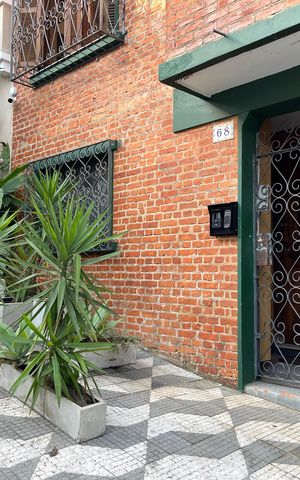 Casa para alugar com 52m², 1 quarto e sem vaga Casa para alugar com 52m², 1 quarto e sem vagaFachada
