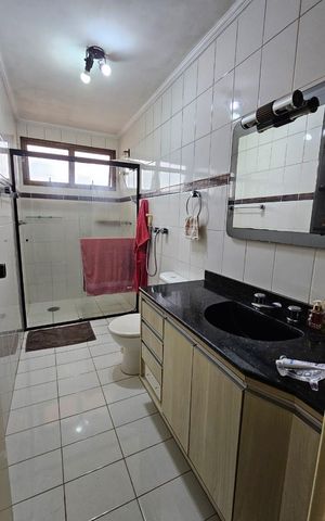 Apartamento para alugar com 155m², 3 quartos e 2 vagas Apartamento para alugar com 155m², 3 quartos e 2 vagasBanheiro
