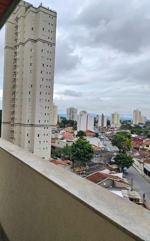 Apartamento para alugar com 155m², 3 quartos e 2 vagas Apartamento para alugar com 155m², 3 quartos e 2 vagasVaranda