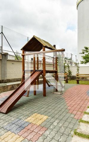 Apartamento para alugar com 45m², 2 quartos e 1 vaga Apartamento para alugar com 45m², 2 quartos e 1 vagaÁrea comum - Playground