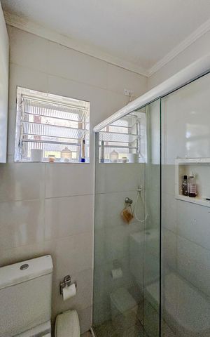 Casa à venda com 123m², 2 quartos e 1 vagaBanheiro 2