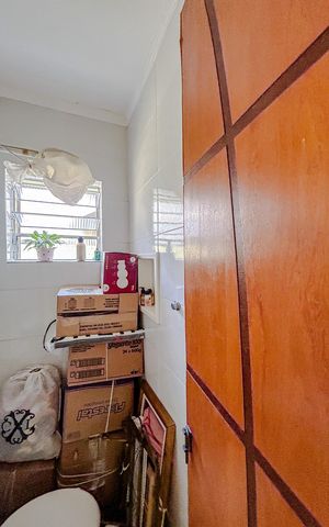 Casa à venda com 123m², 2 quartos e 1 vagaBanheiro 1