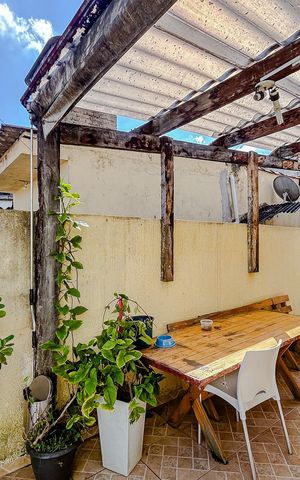 Casa à venda com 123m², 2 quartos e 1 vagaÁrea externa