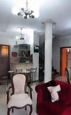 Casa de condomínio à venda com 302m², 4 quartos e 4 vagas