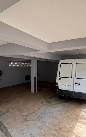 Apartamento à venda com 290m², 3 quartos e 2 vagas Apartamento à venda com 290m², 3 quartos e 2 vagasGaragem