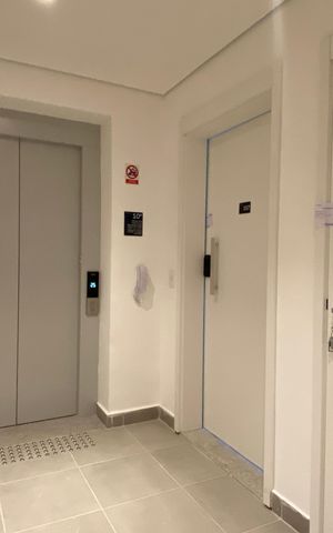 Apartamento à venda com 78m², 2 quartos e 2 vagas Apartamento à venda com 78m², 2 quartos e 2 vagasHall