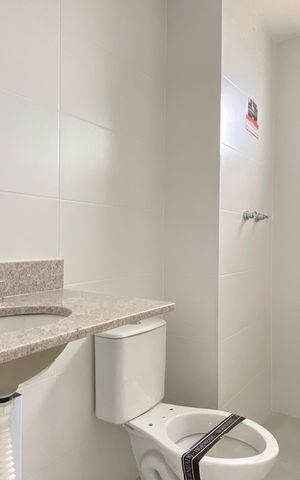 Apartamento à venda com 78m², 2 quartos e 2 vagas Apartamento à venda com 78m², 2 quartos e 2 vagasBanheiro da Suíte 1