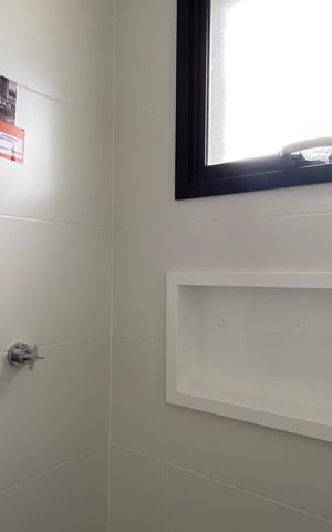 Apartamento à venda com 78m², 2 quartos e 2 vagas Apartamento à venda com 78m², 2 quartos e 2 vagasBanheiro da Suíte 1