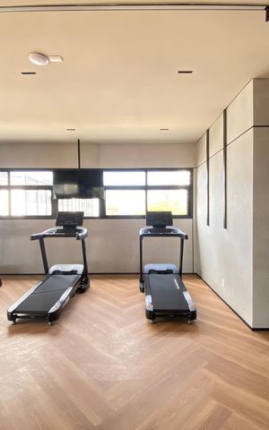 Apartamento à venda com 78m², 2 quartos e 2 vagas Apartamento à venda com 78m², 2 quartos e 2 vagasÁrea comum - Academia