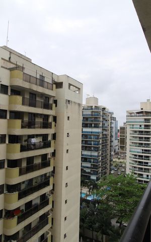 Apartamento à venda com 86m², 3 quartos e 2 vagasSala - Varanda