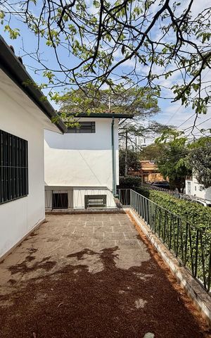 Casa para alugar com 239m², 3 quartos e 3 vagasTerraço 