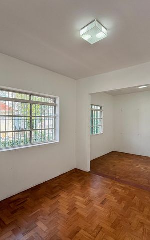 Casa para alugar com 239m², 3 quartos e 3 vagasQuarto de Serviço 