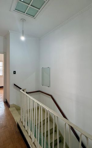 Casa para alugar com 239m², 3 quartos e 3 vagasCorredor Quartos