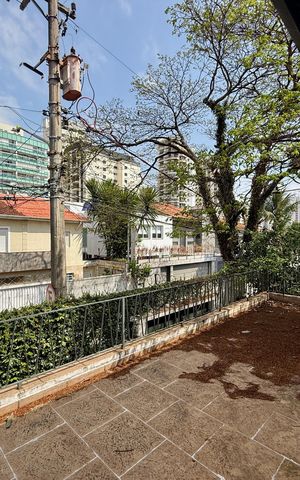 Casa para alugar com 239m², 3 quartos e 3 vagasTerraço 