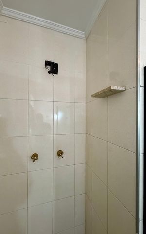 Casa para alugar com 239m², 3 quartos e 3 vagasBanheiro Social