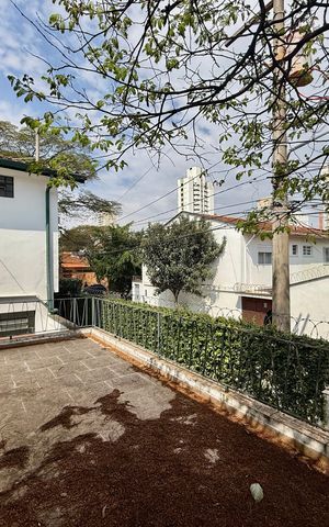 Casa para alugar com 239m², 3 quartos e 3 vagasTerraço 