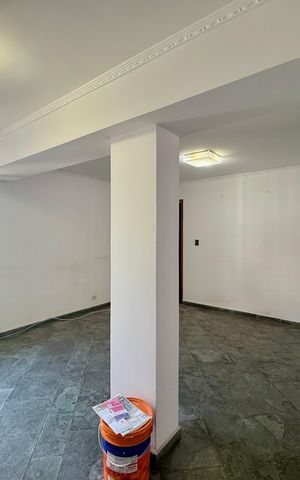 Casa para alugar com 239m², 3 quartos e 3 vagasSala
