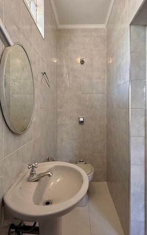 Casa para alugar com 239m², 3 quartos e 3 vagasBanheiro Suíte 