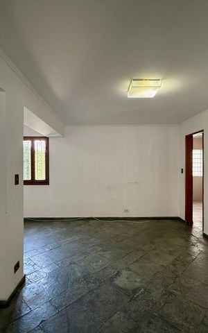 Casa para alugar com 239m², 3 quartos e 3 vagasSala