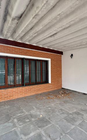 Casa para alugar com 239m², 3 quartos e 3 vagasGaragem 