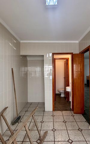 Casa para alugar com 239m², 3 quartos e 3 vagasCopa