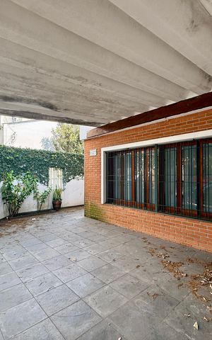 Casa para alugar com 239m², 3 quartos e 3 vagasGaragem 