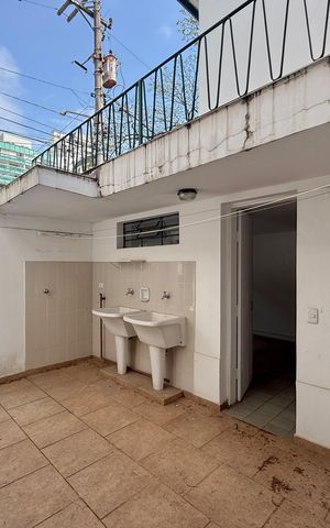 Casa para alugar com 239m², 3 quartos e 3 vagasÁrea de Serviço