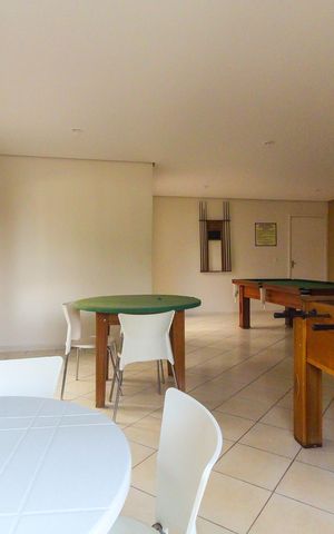 Apartamento à venda com 51m², 2 quartos e 1 vaga Apartamento à venda com 51m², 2 quartos e 1 vagaEspaço de jogos