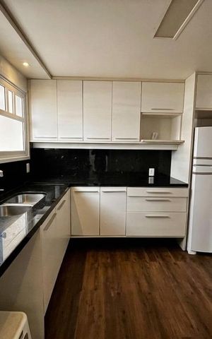 Casa de condomínio para alugar com 212m², 3 quartos e 3 vagas Casa de condomínio para alugar com 212m², 3 quartos e 3 vagasCozinha