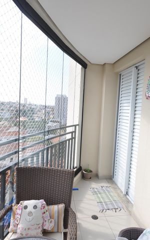 Apartamento à venda com 85m², 3 quartos e 2 vagasSacada da Sala
