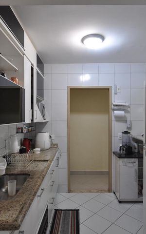 Apartamento à venda com 85m², 3 quartos e 2 vagasCozinha