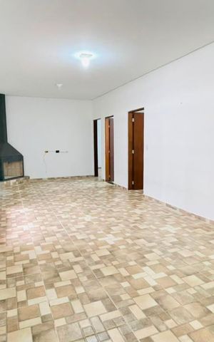 Casa para alugar com 145m², 3 quartos e 8 vagas Casa para alugar com 145m², 3 quartos e 8 vagasSala