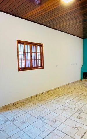Casa para alugar com 140m², 2 quartos e 5 vagas Casa para alugar com 140m², 2 quartos e 5 vagasSala