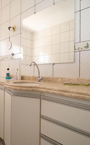Casa de condomínio para alugar com 1400m², 7 quartos e sem vaga Casa de condomínio para alugar com 1400m², 7 quartos e sem vagaBanheiro da Suíte Master