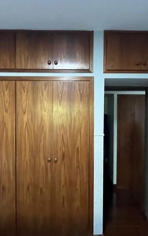 Casa à venda com 450m², 4 quartos e 2 vagas Casa à venda com 450m², 4 quartos e 2 vagasQuarto