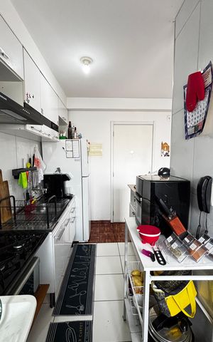 Apartamento à venda com 45m², 2 quartos e 1 vaga Apartamento à venda com 45m², 2 quartos e 1 vagaCozinha e Área de Serviço