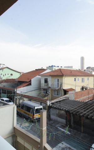 Casa à venda com 146m², 3 quartos e 2 vagas Casa à venda com 146m², 3 quartos e 2 vagasVaranda