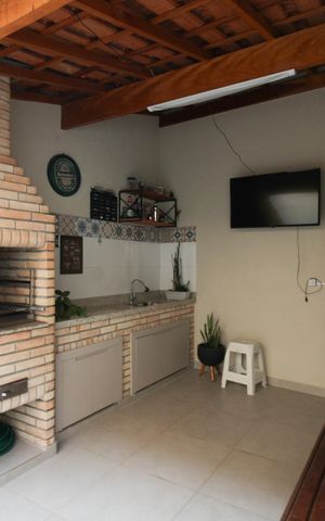 Casa à venda com 146m², 3 quartos e 2 vagas Casa à venda com 146m², 3 quartos e 2 vagasQuintal
