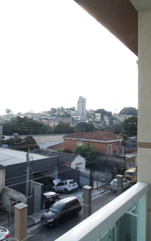 Casa à venda com 146m², 3 quartos e 2 vagas Casa à venda com 146m², 3 quartos e 2 vagasVaranda