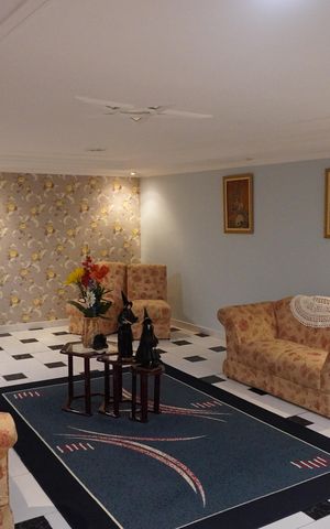 Casa à venda com 1100m², 5 quartos e 6 vagasSala