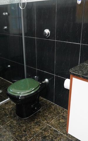 Casa à venda com 1100m², 5 quartos e 6 vagasBanheiro